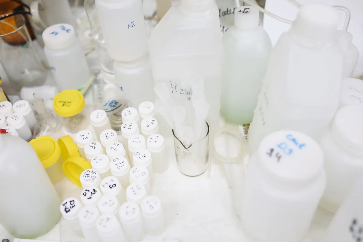 Flacon de prélèvement d’eau pour une analyse en laboratoire