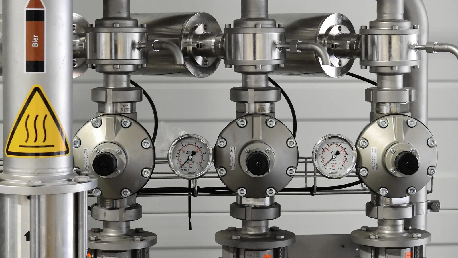 Grundfos ou Pedrollo : quelle pompe choisir selon l’usage