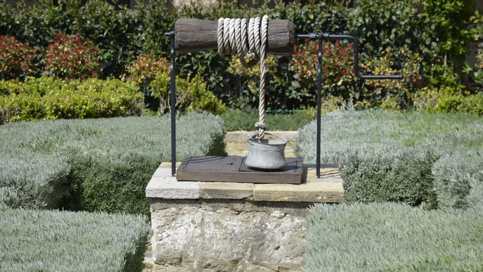 Puits ou forage : lequel choisir pour votre eau ?